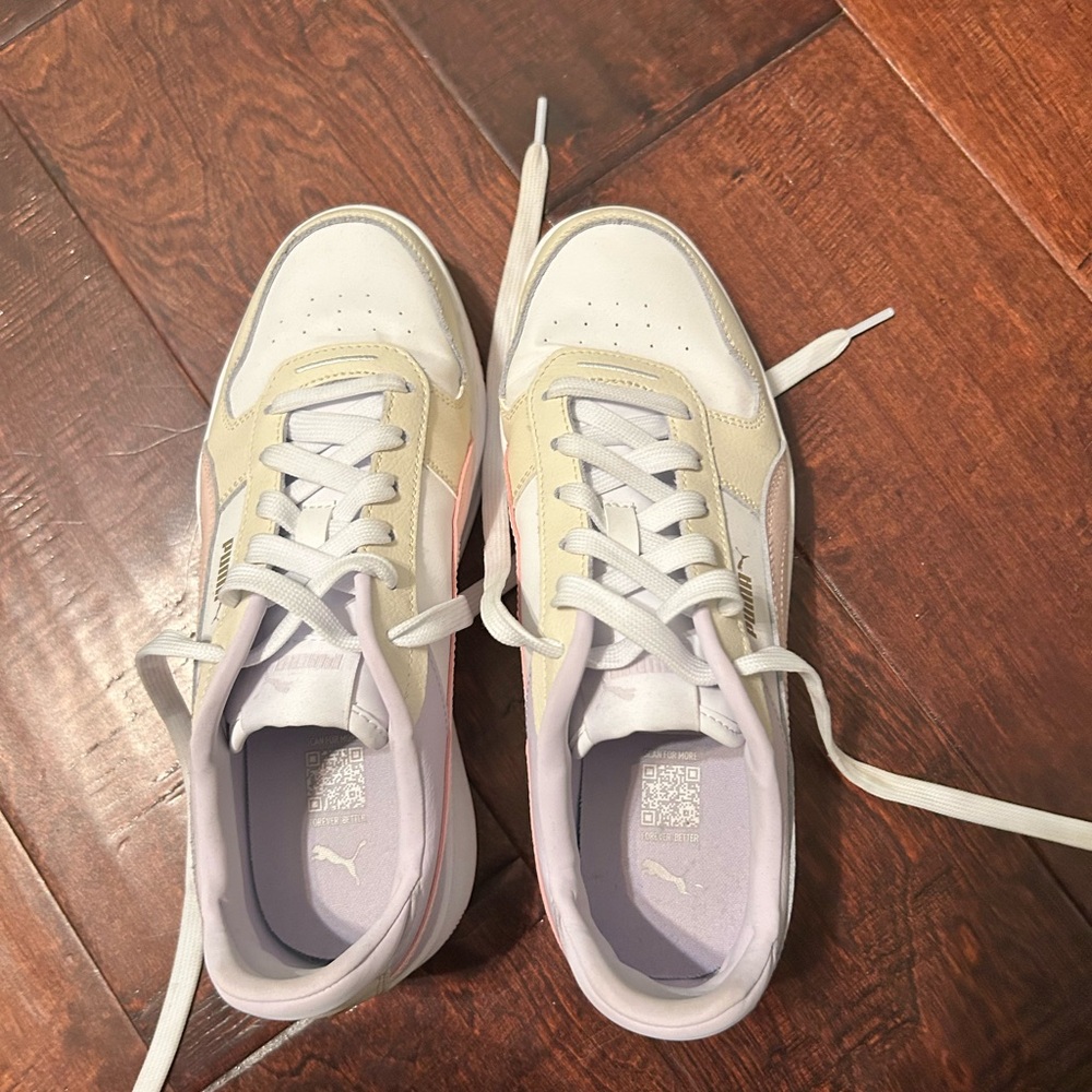 Puma Women's Cream and White Sneakers